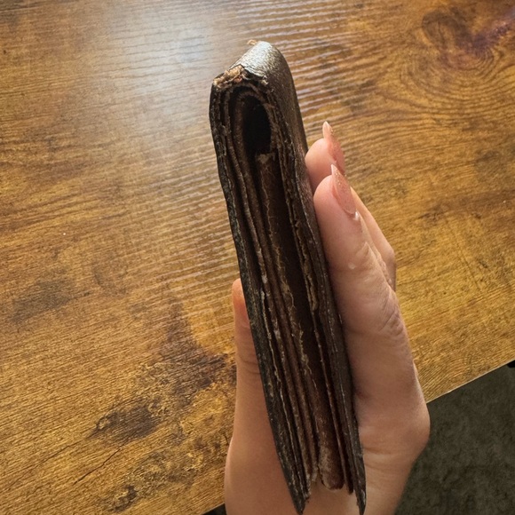 Louis Vuitton Bifold Wallet - Picture 3 of 11